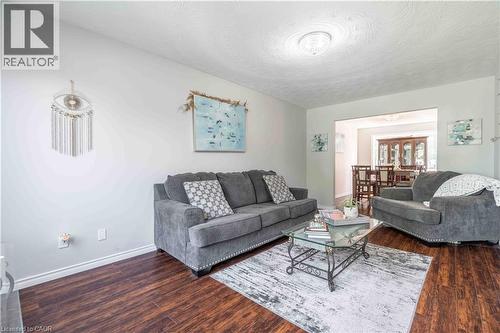 54 Selkirk Street, Caledonia, ON - Indoor Photo Showing Living Room