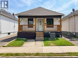 250 WEIR Street N Hamilton, ON L8H 5G3