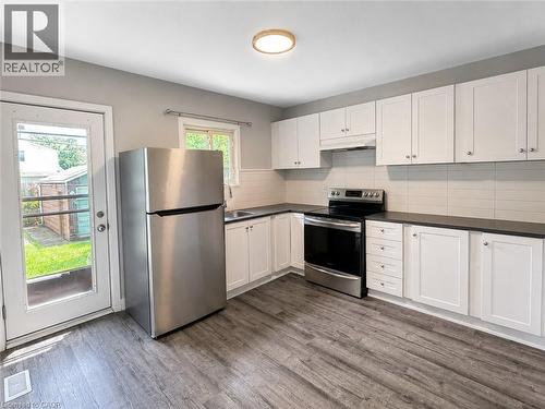 250 Weir Street N, Hamilton, ON - Indoor Photo Showing Kitchen