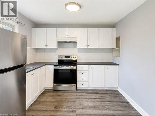 250 Weir Street N, Hamilton, ON - Indoor Photo Showing Kitchen