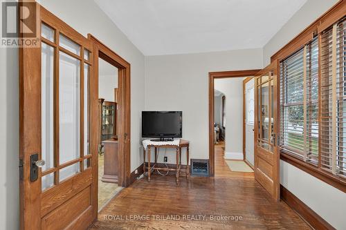 11 Maple Street E, Aylmer, ON - Indoor Photo Showing Other Room