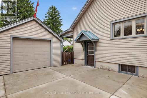 11 Maple Street E, Aylmer, ON - Outdoor With Exterior