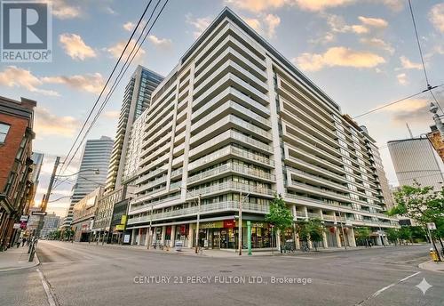 1501 - 111 ELIZABETH STREET  Toronto, ON M5G 1P7