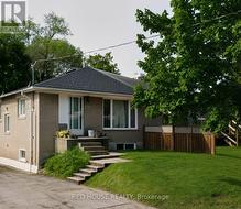 218 PENN AVENUE  Newmarket, ON L3Y 2S5