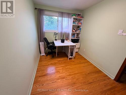 1254 Treeland Street, Burlington, ON - Indoor Photo Showing Office