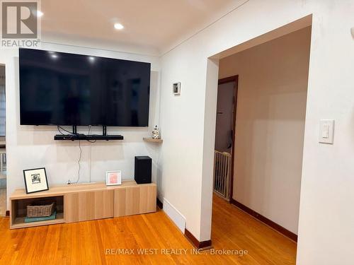1254 Treeland Street, Burlington, ON - Indoor Photo Showing Other Room