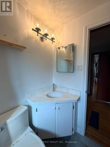 1254 Treeland Street, Burlington, ON - Indoor Photo Showing Bathroom