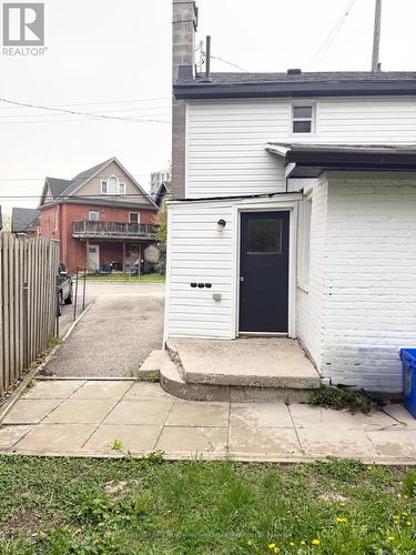 190 Lancaster Street E, Kitchener, ON - Outdoor With Exterior
