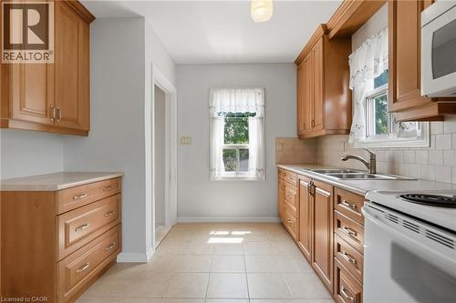 188 Troy Street, Mississauga, ON - Indoor Photo Showing Kitchen With Double Sink
