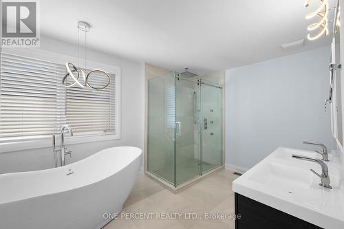 Ensuite - 8 Rastila Crescent, Ottawa, ON - Indoor Photo Showing Bathroom