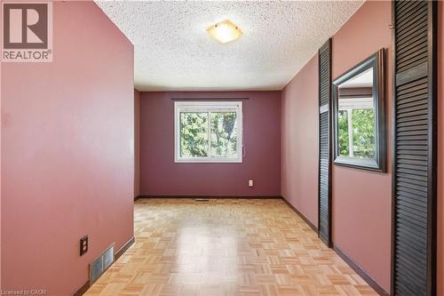 90 Halifax Drive, Kitchener, ON - Indoor Photo Showing Other Room