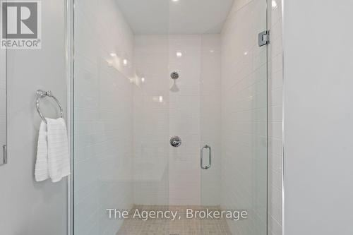 39 - 2054 Peninsula Road, Muskoka Lakes (Medora), ON - Indoor Photo Showing Bathroom