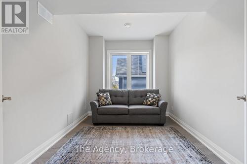 39 - 2054 Peninsula Road, Muskoka Lakes (Medora), ON - Indoor