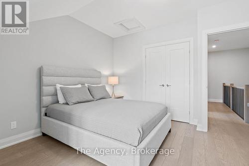 39 - 2054 Peninsula Road, Muskoka Lakes (Medora), ON - Indoor Photo Showing Bedroom