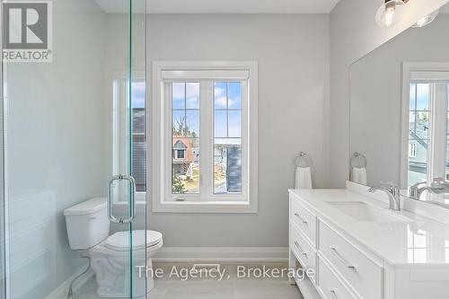 39 - 2054 Peninsula Road, Muskoka Lakes (Medora), ON - Indoor Photo Showing Bathroom