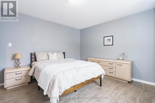 5 Harbour Crescent, Wasaga Beach, ON - Indoor Photo Showing Bedroom