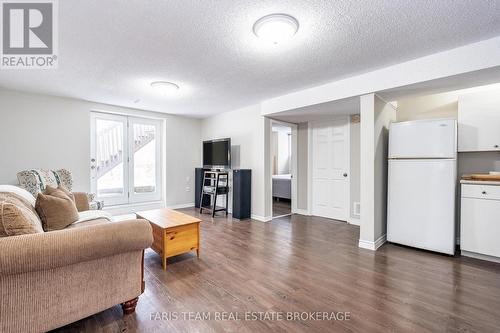5 Harbour Crescent, Wasaga Beach, ON - Indoor