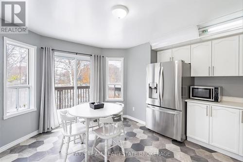 5 Harbour Crescent, Wasaga Beach, ON - Indoor Photo Showing Dining Room