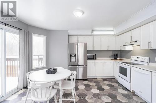 5 Harbour Crescent, Wasaga Beach, ON - Indoor