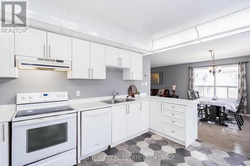 5 Harbour Crescent, Wasaga Beach, ON - Indoor Photo Showing Kitchen With Double Sink
