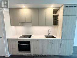 211 - 5 MEADOWDALE ROAD Vaughan, ON L4K 0C7