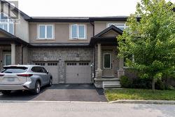 19 - 421 KITTY MURRAY LANE Hamilton, ON L9G 3K9