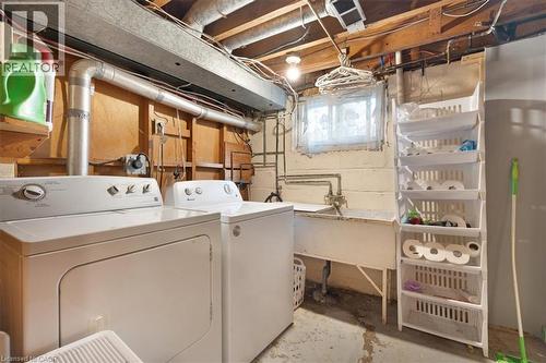 128 East 39Th Street, Hamilton, ON - Indoor Photo Showing Laundry Room