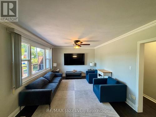 UNIT 1 - 751 PHILLIP MURRAY AVENUE , Oshawa (Lakeview), Ontario L1J 1J2 4