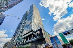 2002 - 181 DUNDAS STREET Toronto, ON M5A 0N5