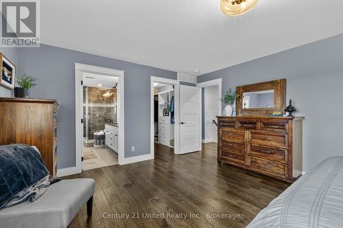 947 Payne Line, Douro-Dummer, ON - Indoor Photo Showing Bedroom