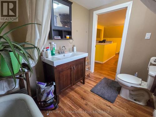 311096 Highway 571, Armstrong (Earlton), ON - Indoor Photo Showing Bathroom