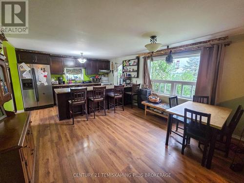 311096 Highway 571, Armstrong (Earlton), ON - Indoor Photo Showing Dining Room