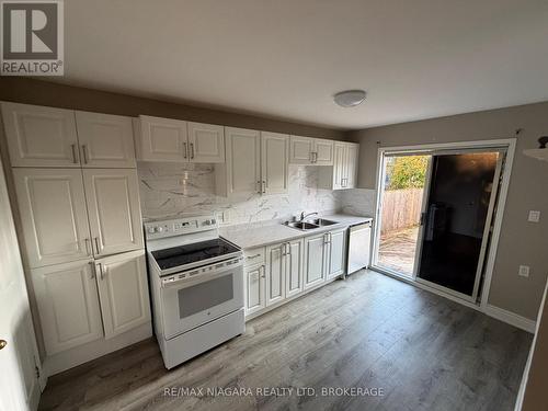 UNIT 2 - 24 UNION STREET , St. Catharines (Western Hill), Ontario L2S 2R2 2