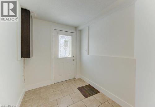 190 Lancaster Street E, Kitchener, ON - Indoor Photo Showing Other Room