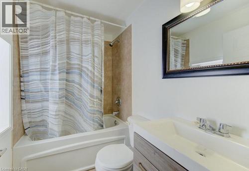 190 Lancaster Street E, Kitchener, ON - Indoor Photo Showing Bathroom