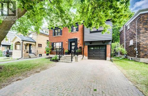 34 Moore Avenue N, Waterloo, ON - Outdoor