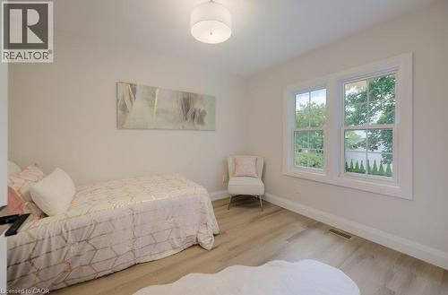 34 Moore Avenue N, Waterloo, ON - Indoor Photo Showing Bedroom