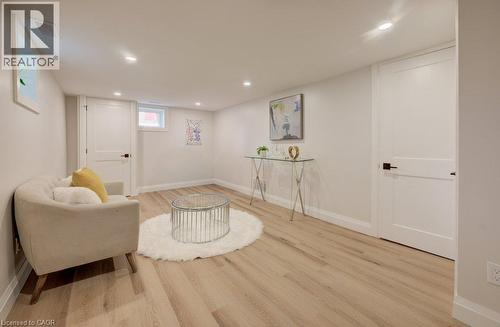 34 Moore Avenue N, Waterloo, ON - Indoor