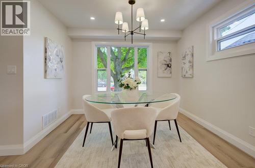 34 Moore Avenue N, Waterloo, ON - Indoor Photo Showing Dining Room