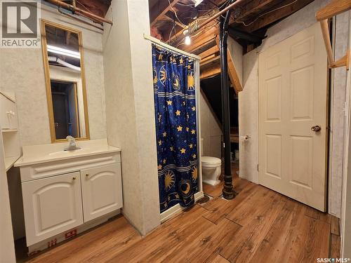 223 9Th Street, Weyburn, SK - Indoor