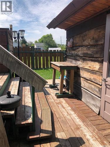 303 6Th Avenue, Invermay, SK - Outdoor With Exterior