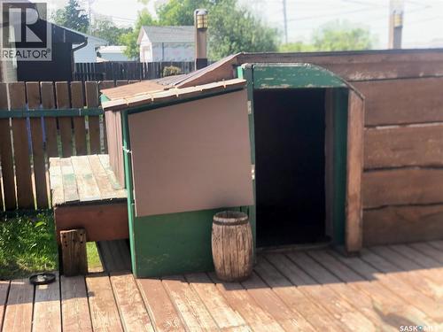 303 6Th Avenue, Invermay, SK - Outdoor With Exterior