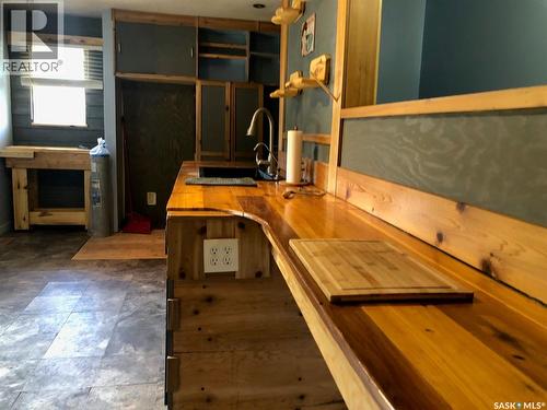 303 6Th Avenue, Invermay, SK - Indoor Photo Showing Other Room