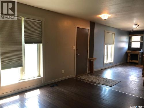 303 6Th Avenue, Invermay, SK - Indoor Photo Showing Other Room