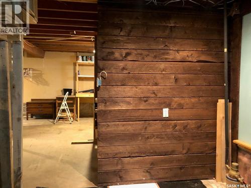 303 6Th Avenue, Invermay, SK - Indoor Photo Showing Other Room