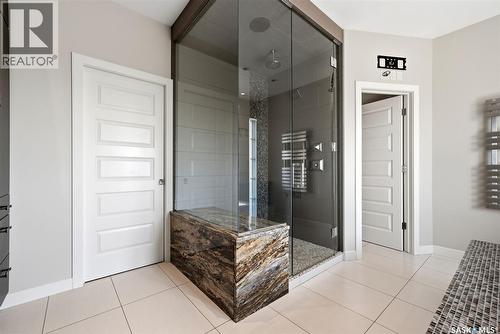 2423 Linner Bay, Regina, SK - Indoor