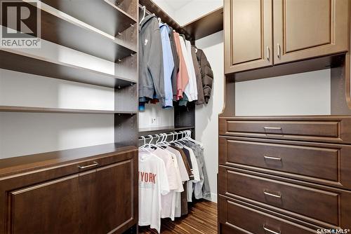 2423 Linner Bay, Regina, SK - Indoor With Storage
