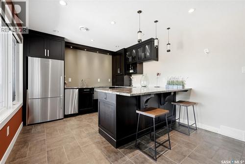 2423 Linner Bay, Regina, SK - Indoor Photo Showing Kitchen With Upgraded Kitchen