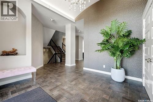 2423 Linner Bay, Regina, SK - Indoor Photo Showing Other Room