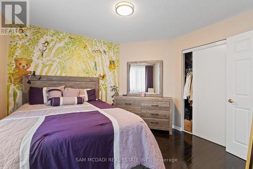 920 Clark Boulevard, Milton, ON - Indoor Photo Showing Bedroom